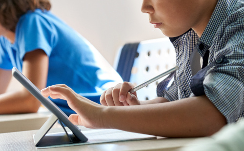 Integrating technology into the classroom offers numerous benefits for students, including increased communication and collaboration skills alongside better engagement